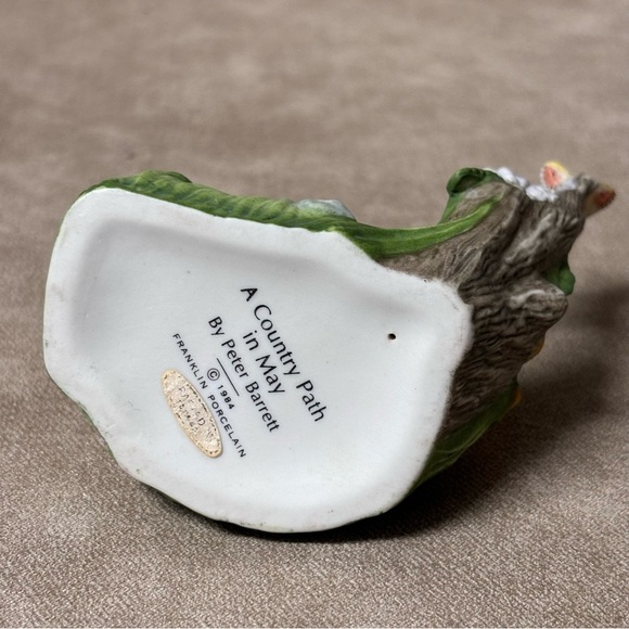 Vtg Cow Holstein Cow Calf
Figure by Peter Barrett Franklin Mint Porcelain - Picture 3 of 6